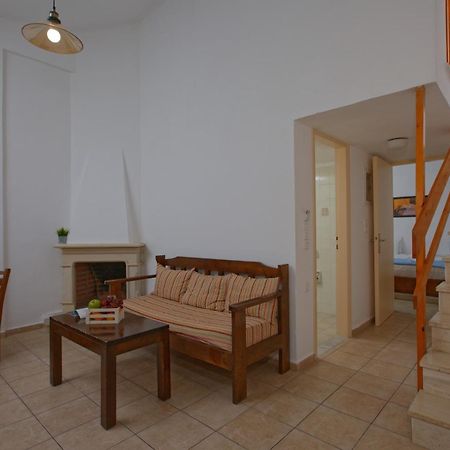 Elalia Apartments แอร์ซอนิสซอส ภายนอก รูปภาพ